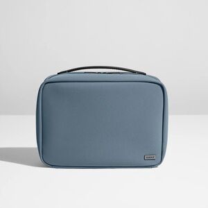 Away The Hanging Toiletry Bag coastal blue BRAND NEW